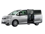 Toyota Voxy 1