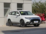 Mitsubishi Outlander 6