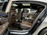 BMW 7-Series 12