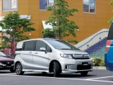 Honda Freed Spike 7