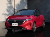 Nissan Aura 18