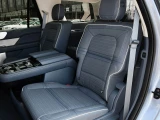 Lincoln Navigator 4