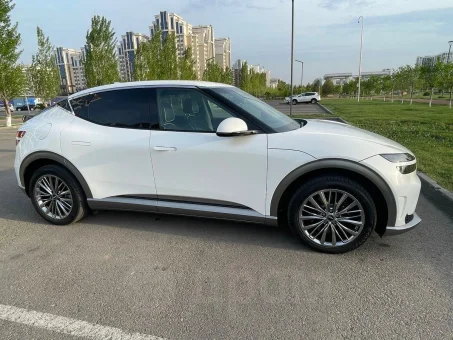 Genesis GV60