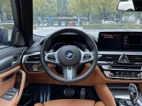BMW 5-Series 21