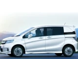 Honda Freed Spike 1