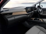 Nissan Aura 9