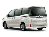 Toyota Voxy 12