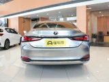 Lexus ES 12