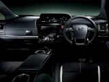 Toyota Prius Alpha 5