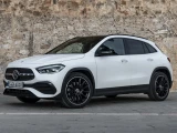 Mercedes-Benz GLA-Class 11