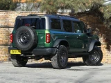 Ford Bronco 2
