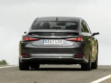 Lexus ES 18
