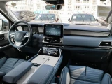 Lincoln Navigator 7