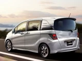 Honda Freed Spike 5