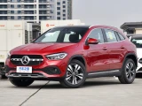Mercedes-Benz GLA-Class 11