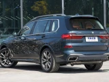 BMW X7 18