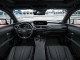 Lexus UX 12