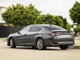 Lexus ES300h 13