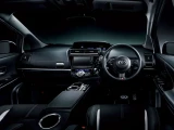 Toyota Prius Alpha 0
