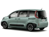 Toyota Sienta 9