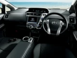 Toyota Prius Alpha 9