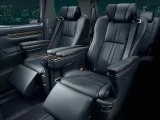 Toyota Vellfire 7