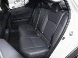 Toyota CH-R 11