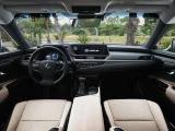 Lexus ES300h 4
