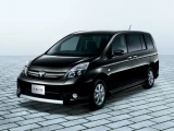 Toyota Isis 11