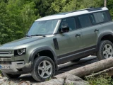 Land Rover Defender 8