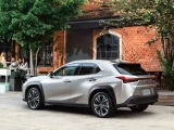 Lexus UX250h 9