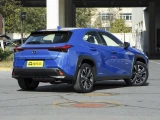 Lexus UX 8