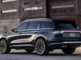 Lincoln Aviator 17