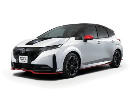 Nissan Aura