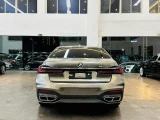 BMW 7-Series 16