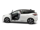 Nissan Aura 5