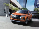 Mitsubishi RVR 20