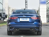 Jaguar XE 7