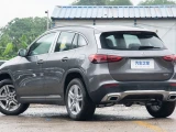Mercedes-Benz GLA-Class 6