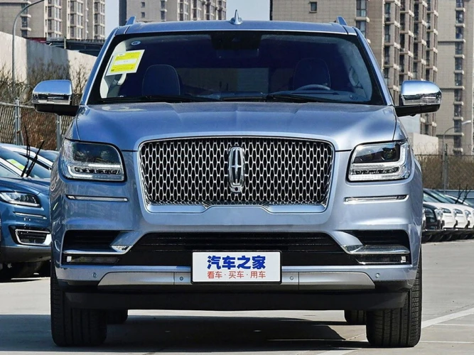Lincoln Navigator