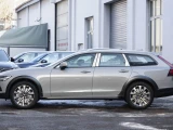 Volvo V90 17
