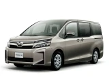 Toyota Voxy 16