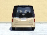 Nissan Serena 11