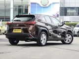 Lexus UX 14