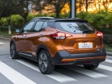 Nissan Kicks 9