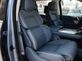 Lincoln Navigator 6