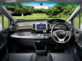 Honda Freed Spike 2