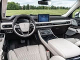 Lincoln Aviator 14