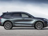 Lincoln Corsair 10