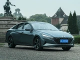 Hyundai Elantra 16